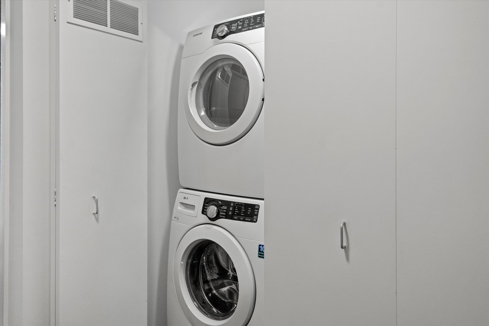 235 West Van Buren Street, Unit 3315 Chicago, IL 60607 - Photo 21 of 22