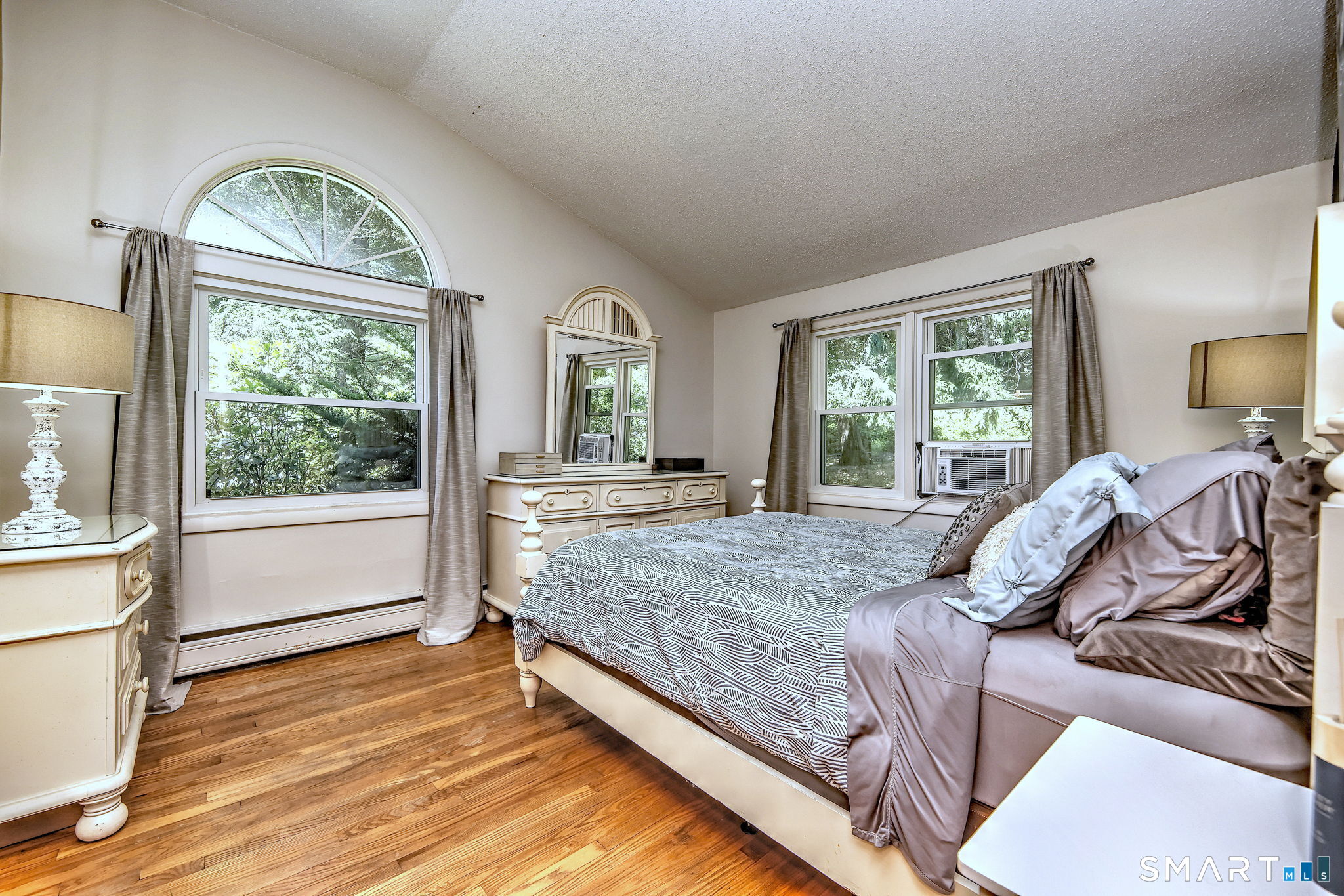 37 Deer Park Road Simsbury, CT 06089 - Photo 9 of 36