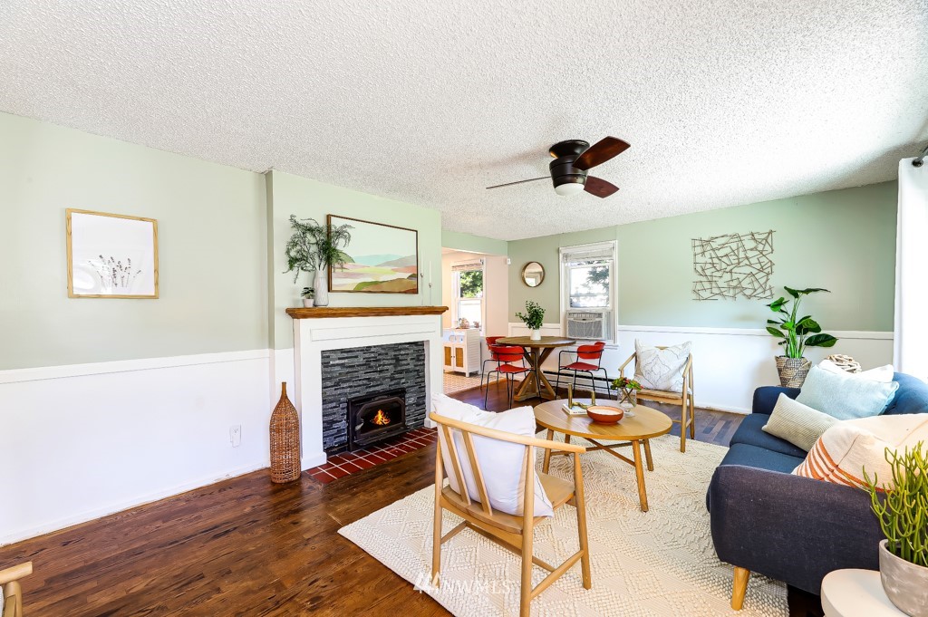 3101 Southeast 6th Street Renton, WA 98058 - Photo 3 of 17