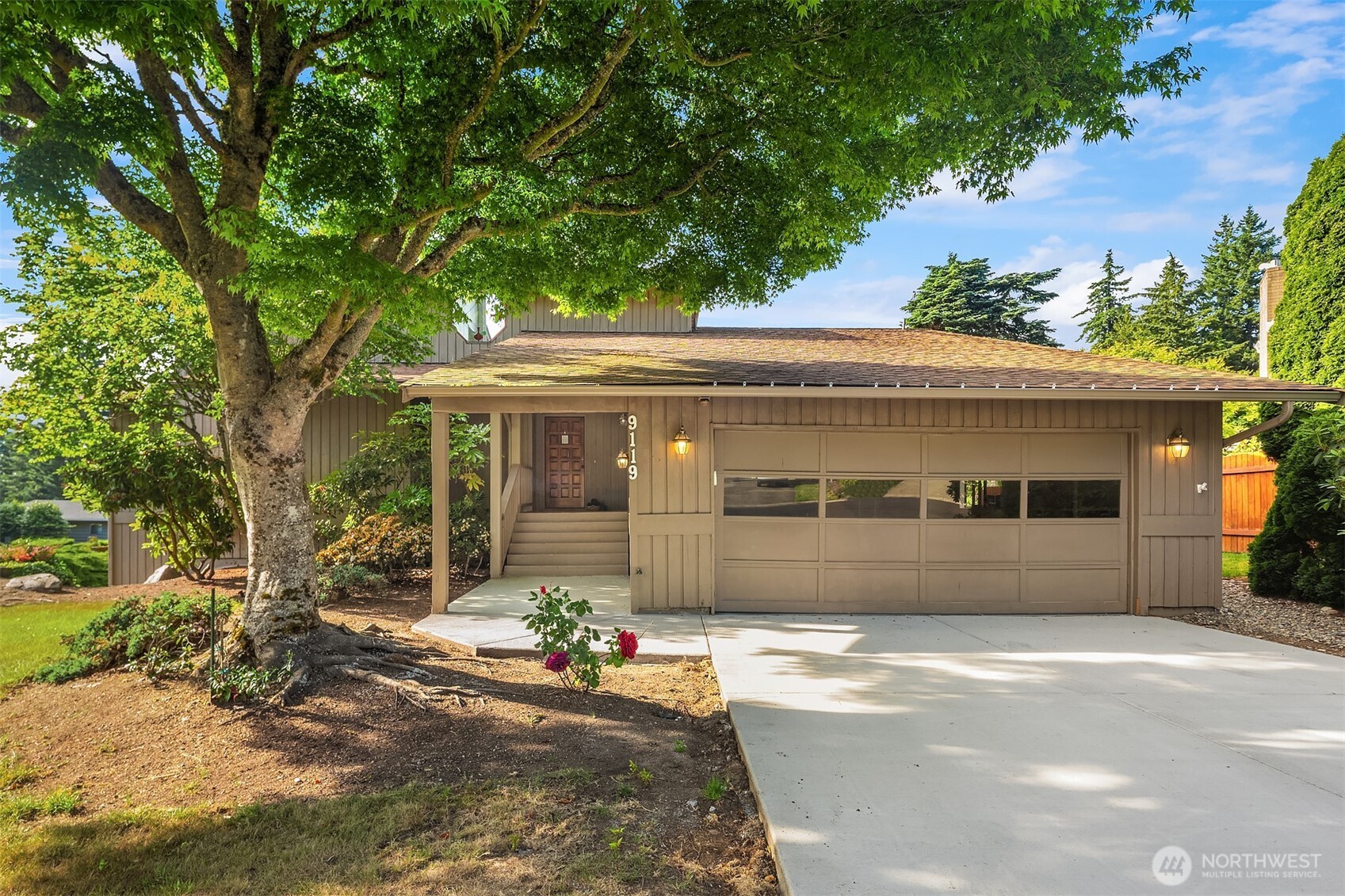 9119 185th Place Southwest Edmonds, WA 98026 - Photo 1 of 38 Gallery Image 1
