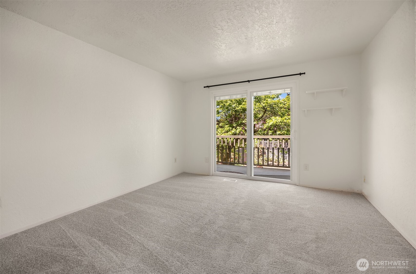 9119 185th Place Southwest Edmonds, WA 98026 - Photo 15 of 38 Gallery Image 15