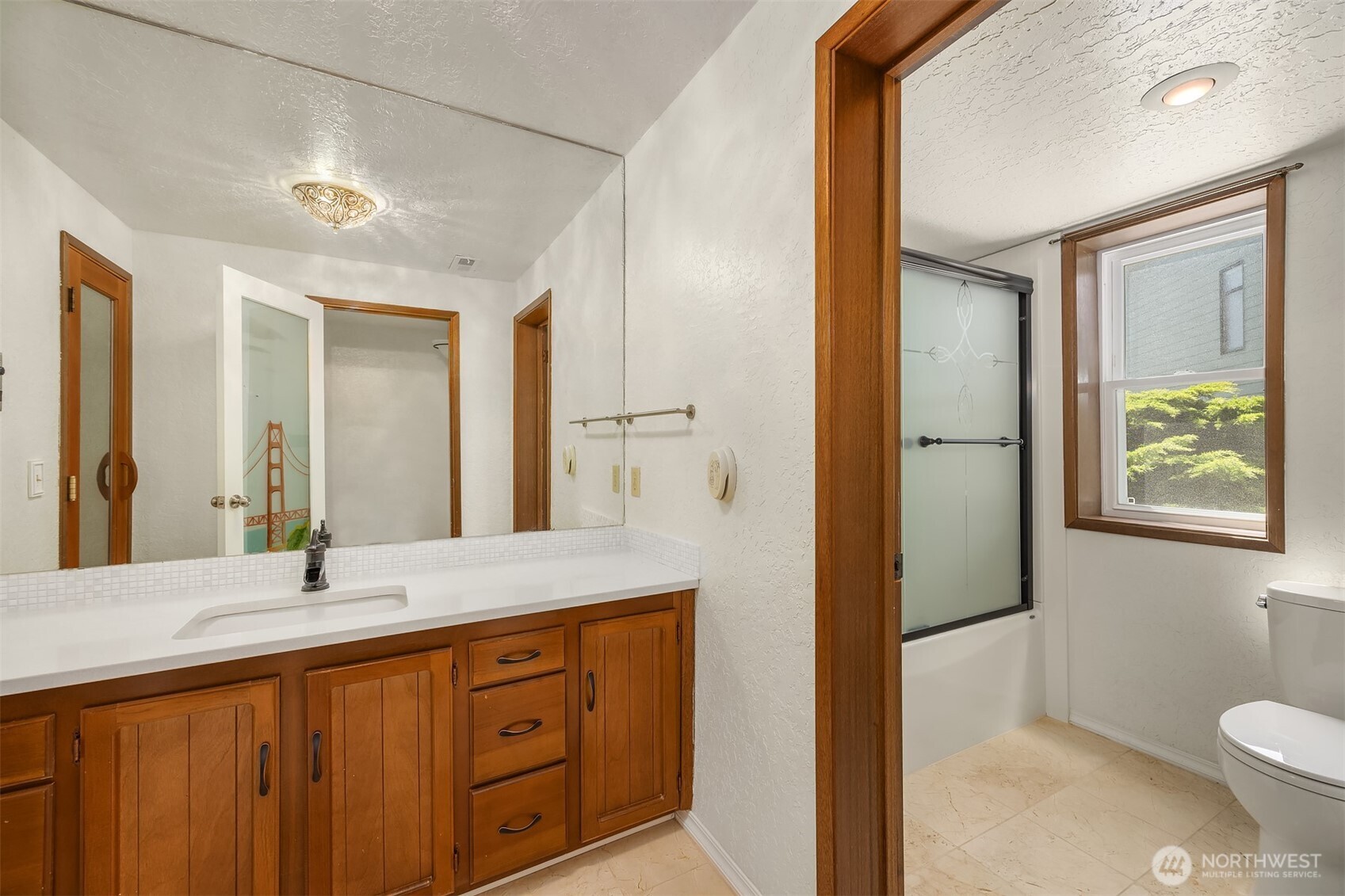 9119 185th Place Southwest Edmonds, WA 98026 - Photo 19 of 38 Gallery Image 19