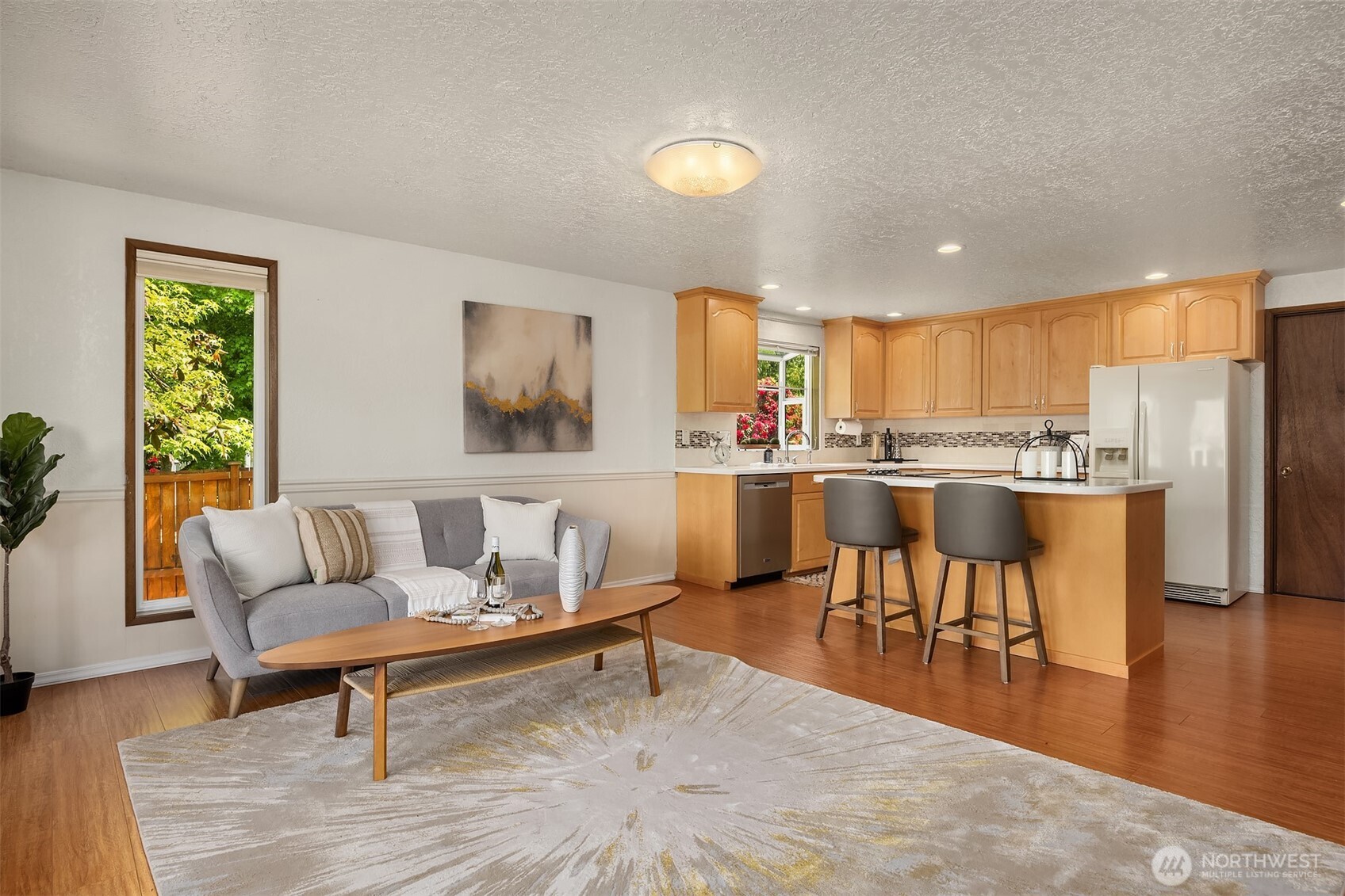 9119 185th Place Southwest Edmonds, WA 98026 - Photo 10 of 38 Gallery Image 10