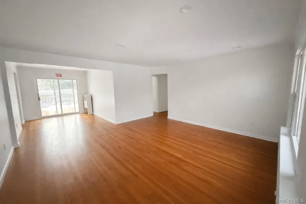 $4,500 | 46 Elmira Street, Hicksville, NY 11801