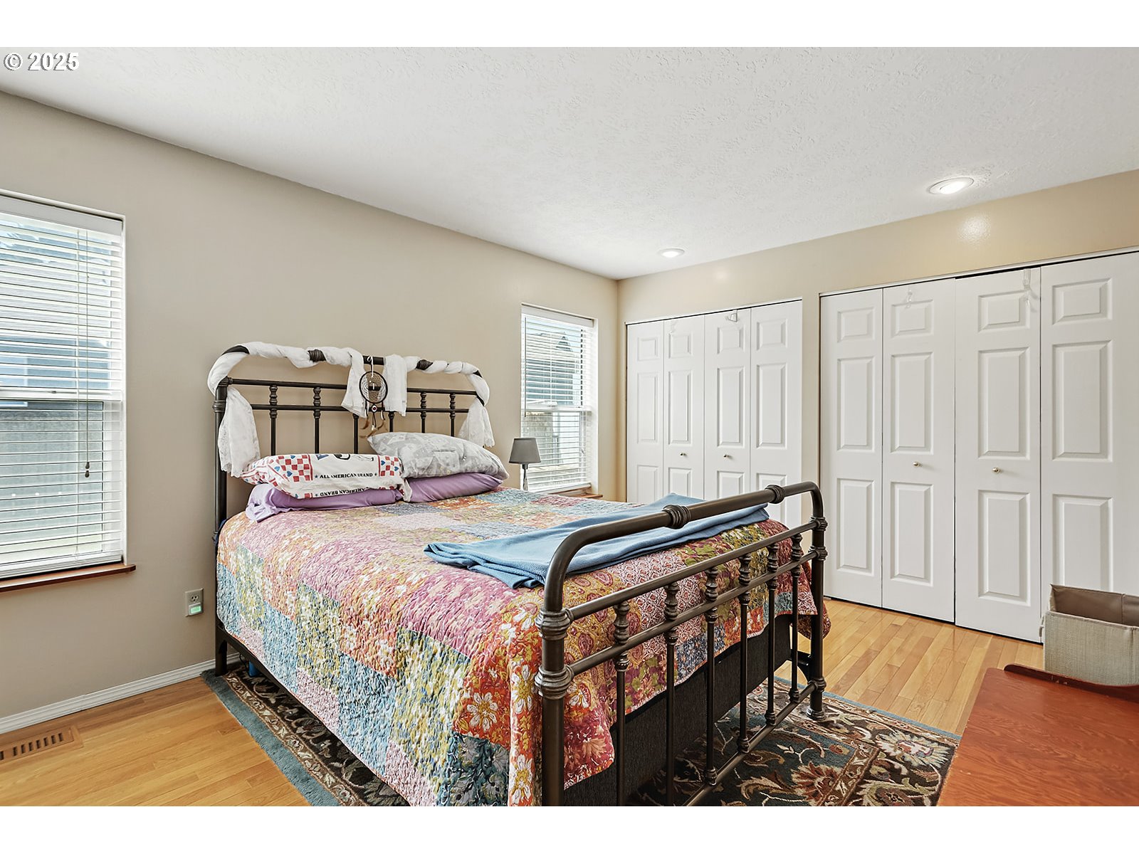 832 Adams Loop Hood River, OR 97031 - Photo 22 of 46 Bedroom, Owner's Suite