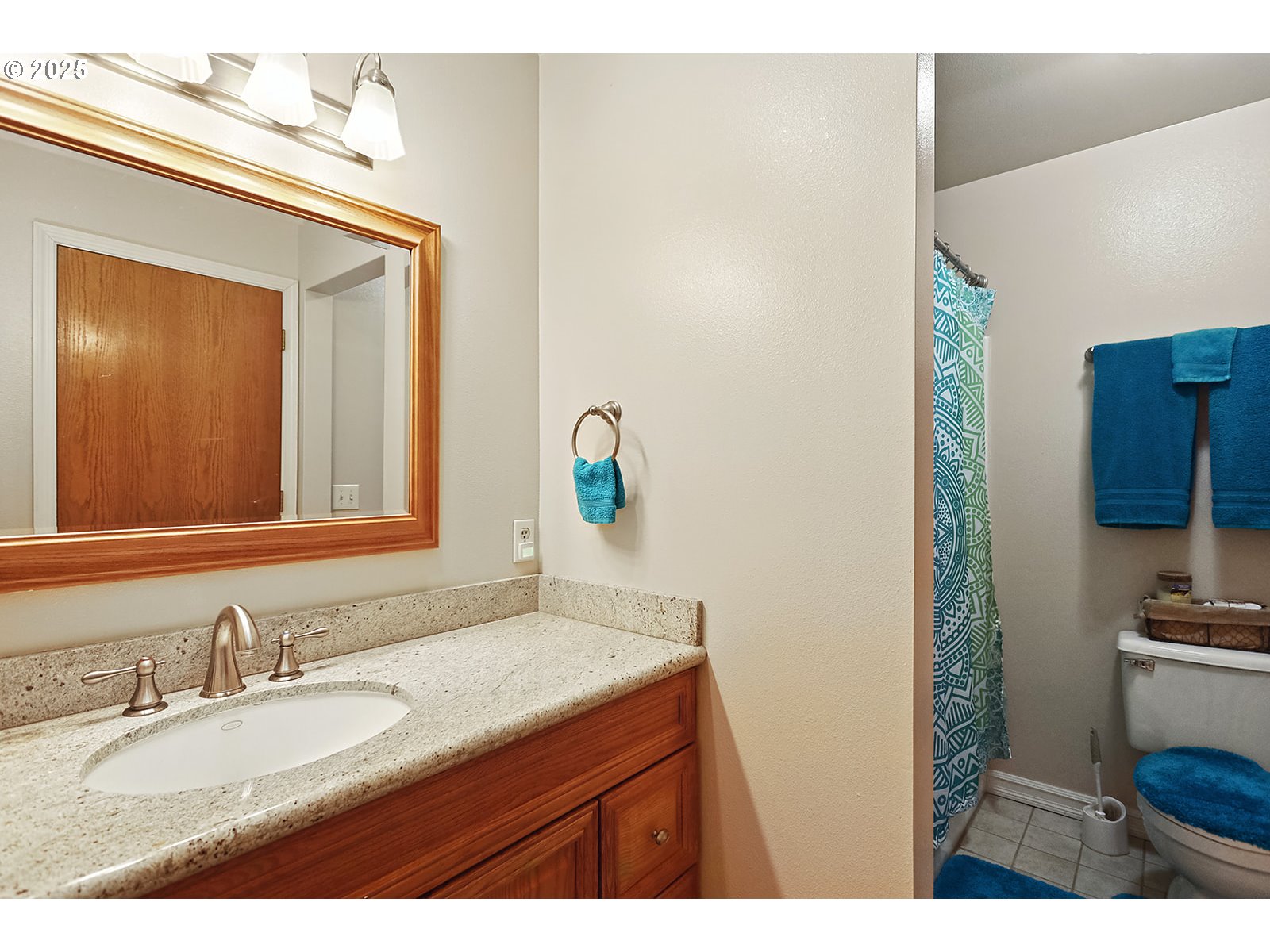 832 Adams Loop Hood River, OR 97031 - Photo 33 of 46 Bathroom