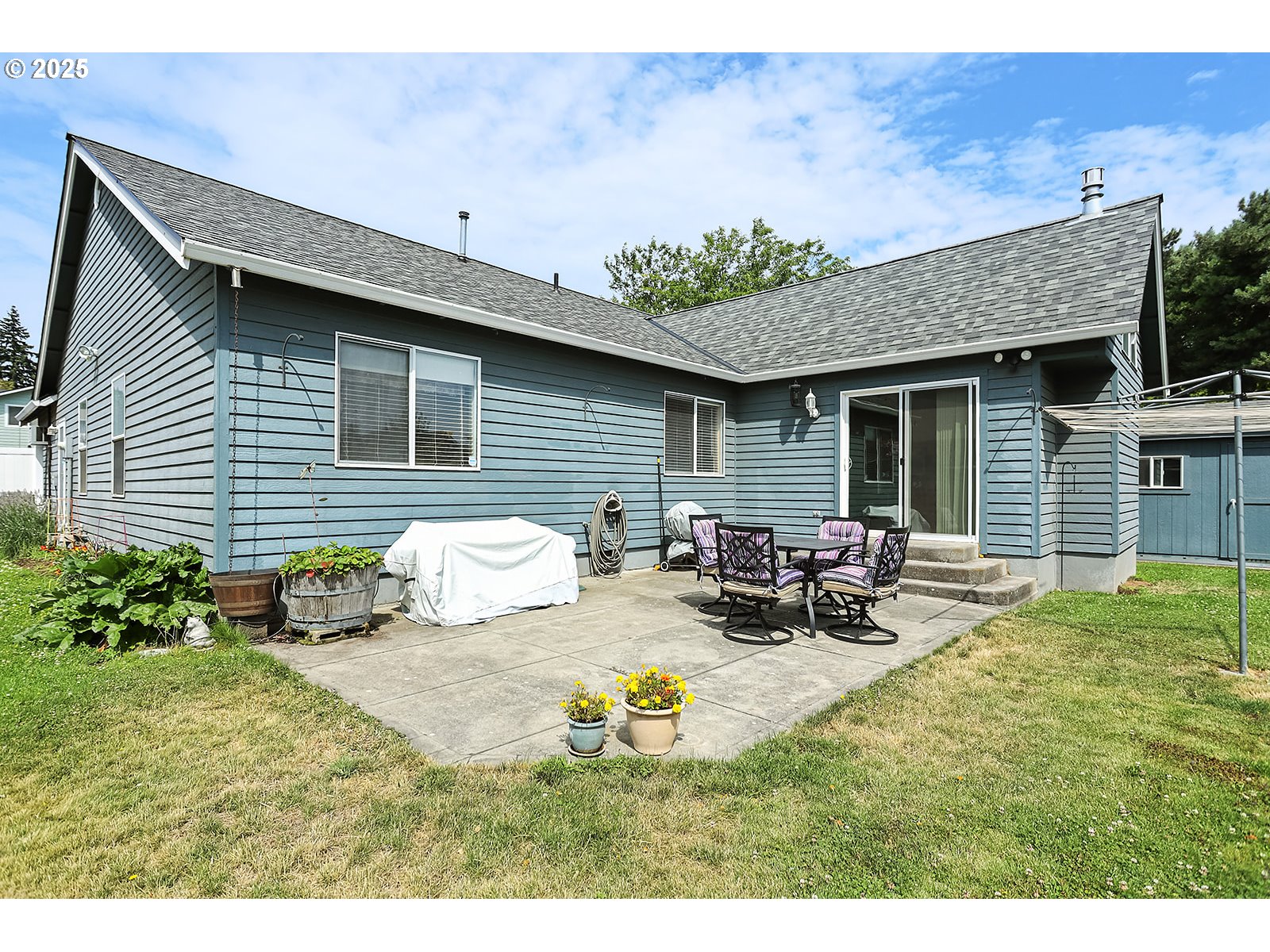 832 Adams Loop Hood River, OR 97031 - Photo 34 of 46 Patio