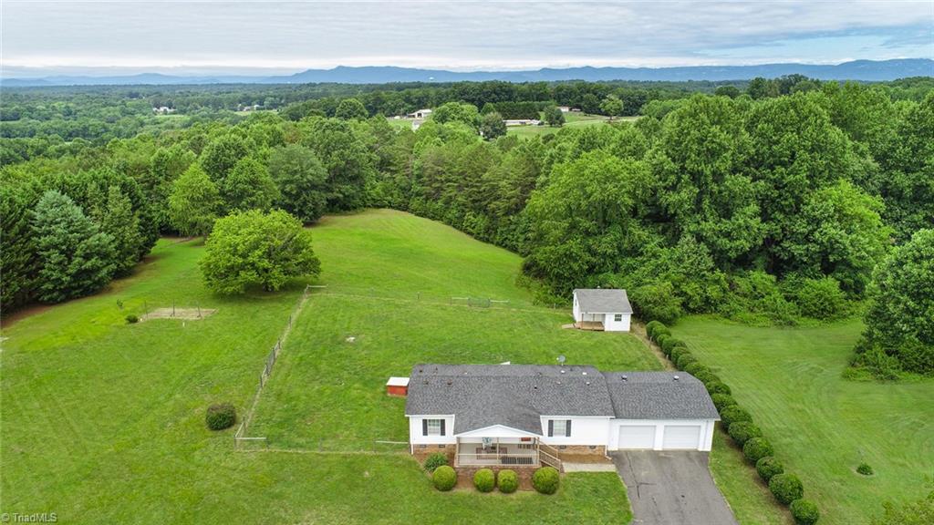 559 McBride Road Mount Airy, NC 27030 - Photo 1 of 47 Gallery Image 1