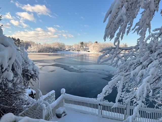 11 Lakeside Road Billerica, MA 01821 - Photo 37 of 38 a view of balcony with furniture