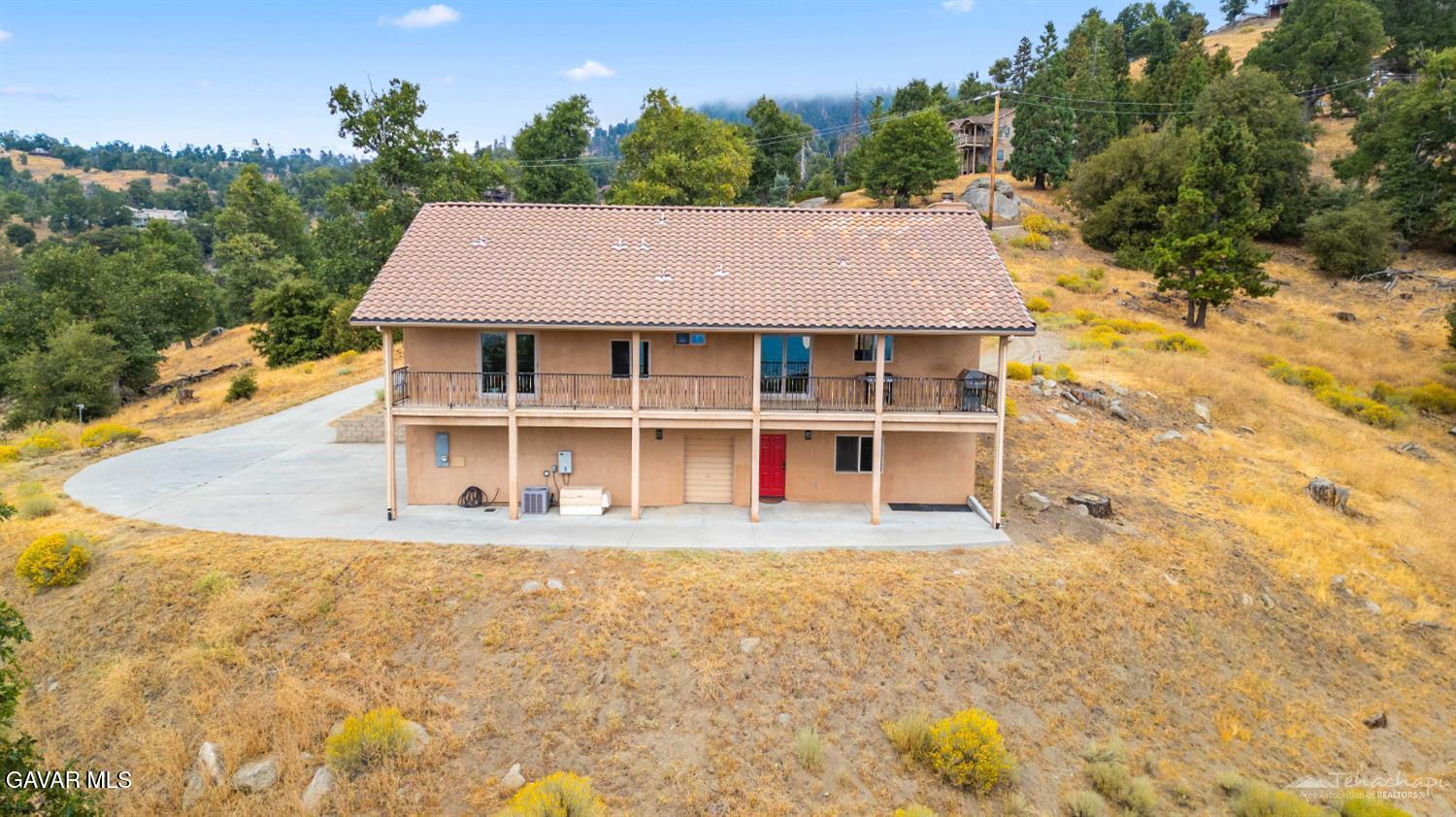 29600 Goldspike Road Tehachapi, CA 93561 - Photo 4 of 53 Cleared Patio