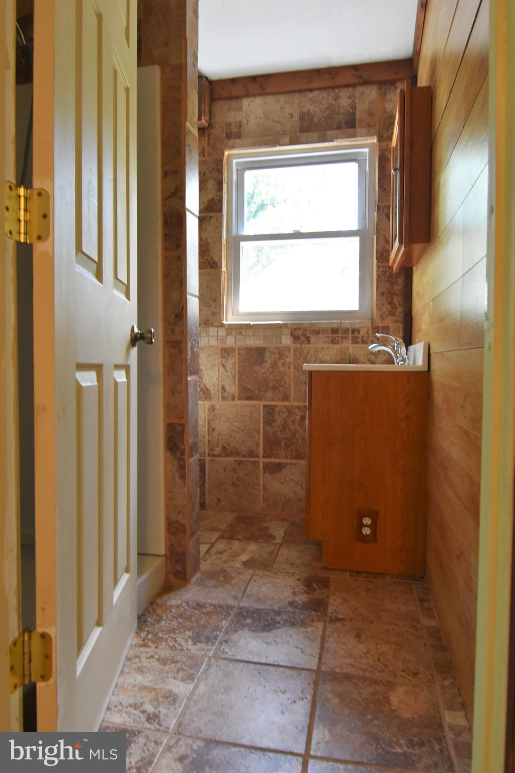 229 Asbury Road Pasadena, MD 21122 - Photo 21 of 34 Gallery Image 21