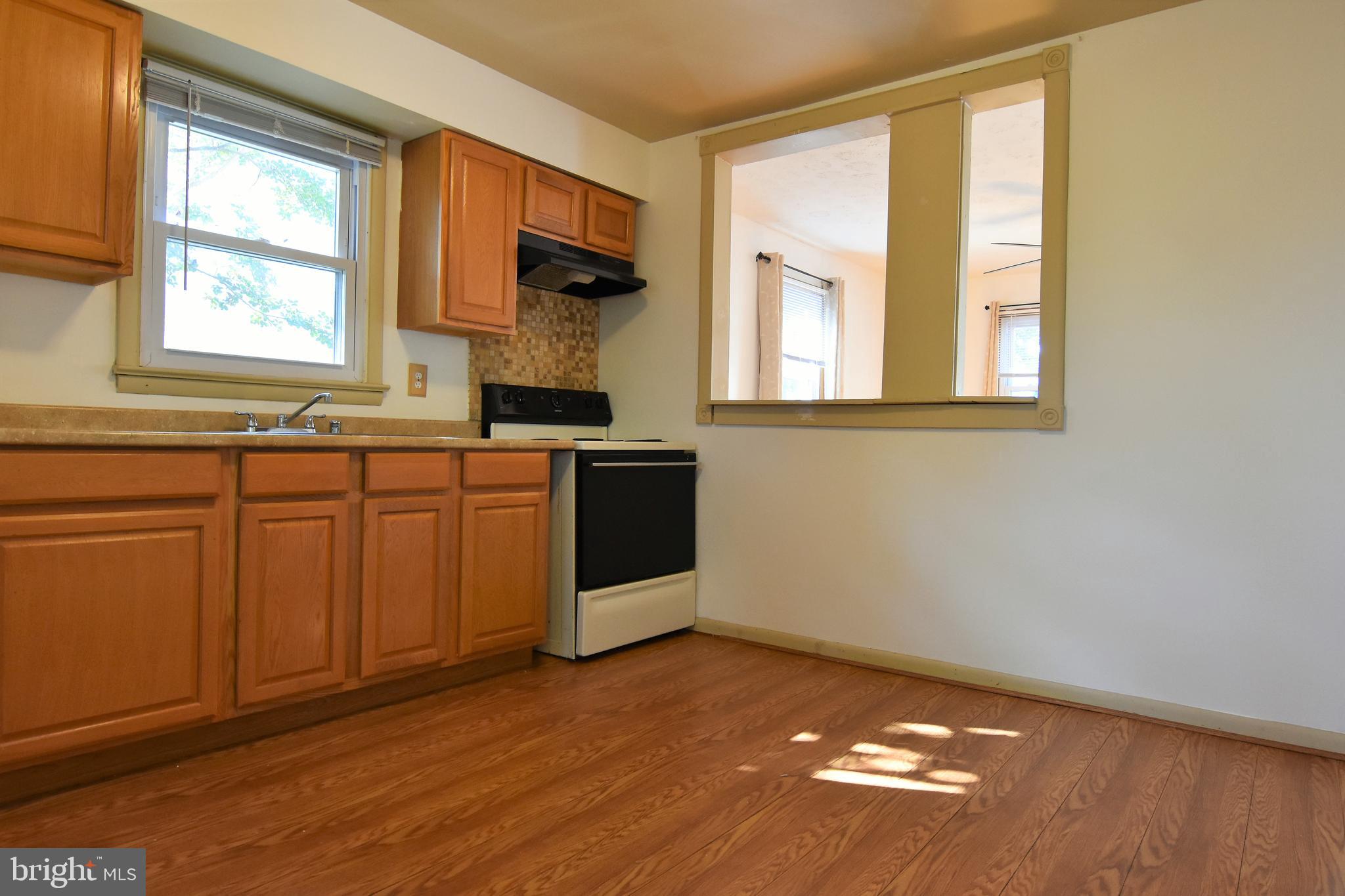 229 Asbury Road Pasadena, MD 21122 - Photo 9 of 34 Gallery Image 9