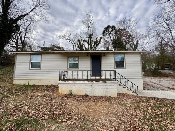 $1,450 | 975 Beason Drive, Chattanooga, TN 37405