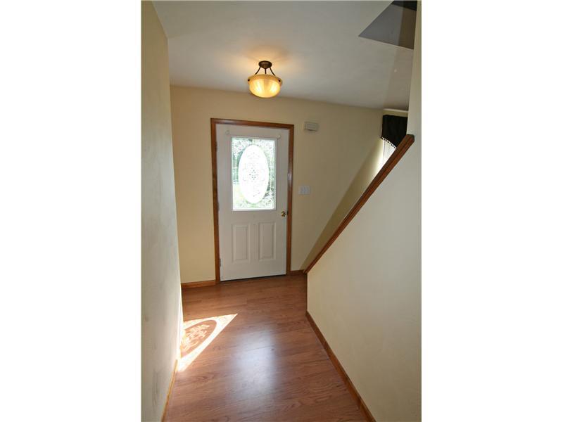 183 Bebout Road Venetia, PA 15367 - Photo 3 of 25 Entry/Foyer. Setting a tone of comfortable welcome!