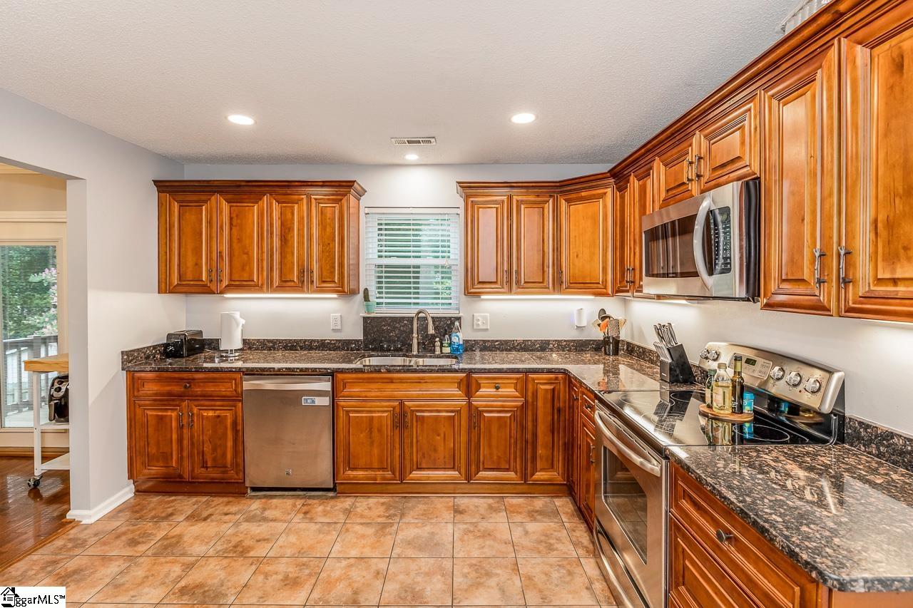 345 Riverside Chase Circle Greer, SC 29650 - Photo 4 of 17