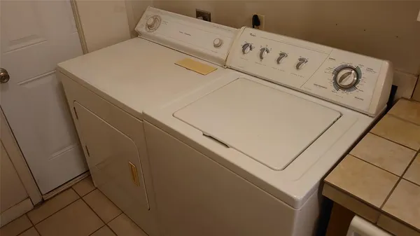 $1,600 | 693 East N 15th Street, Unit B, Abilene, TX 79601