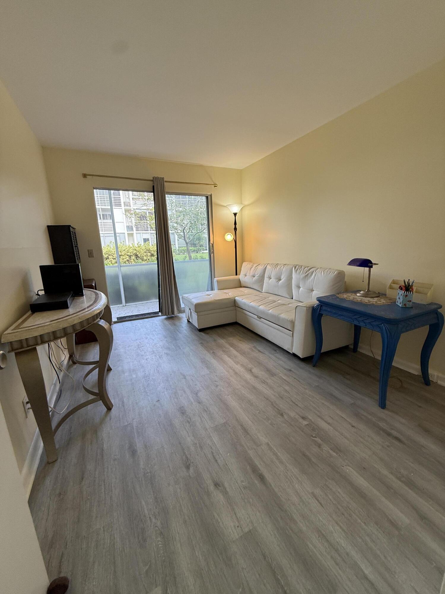 389 Fanshaw Drive, Unit 389 Boca Raton, FL 33434 - Photo 19 of 29 IMG_5643