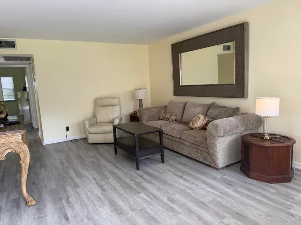 $1,900 | 389 Fanshaw Drive, Unit 389, Boca Raton, FL 33434