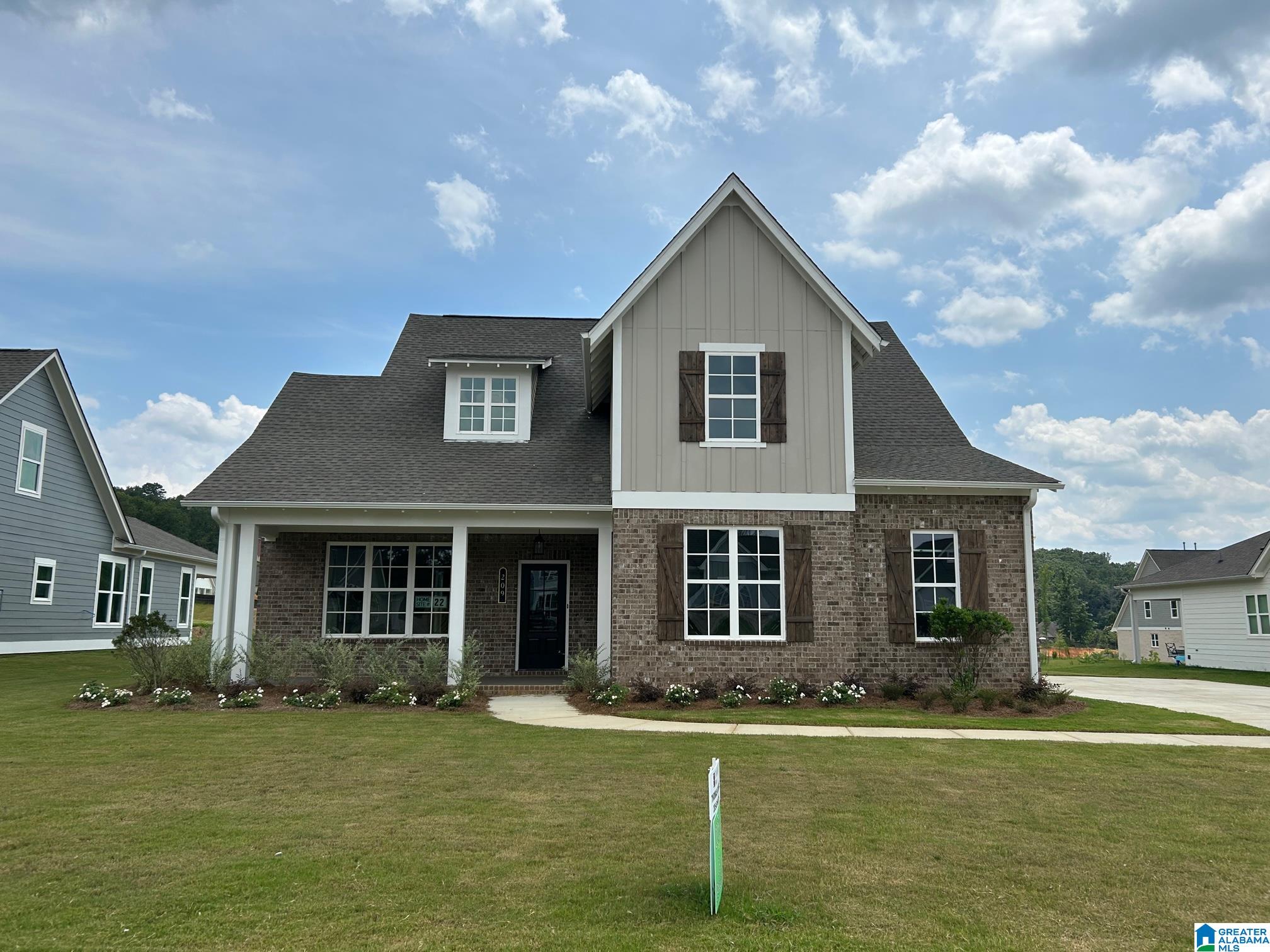 209 Mayfair Park Alabaster, AL 35114 - Photo 1 of 24