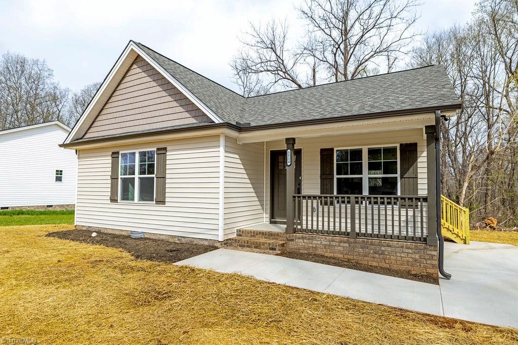 5514 Cedarbrook Road Jonesville, NC 28642 - Photo 2 of 25