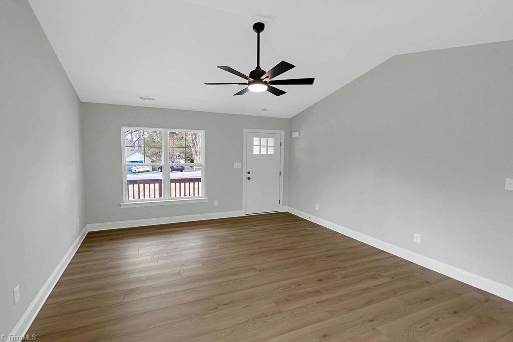 5514 Cedarbrook Road Jonesville, NC 28642 - Photo 5 of 25