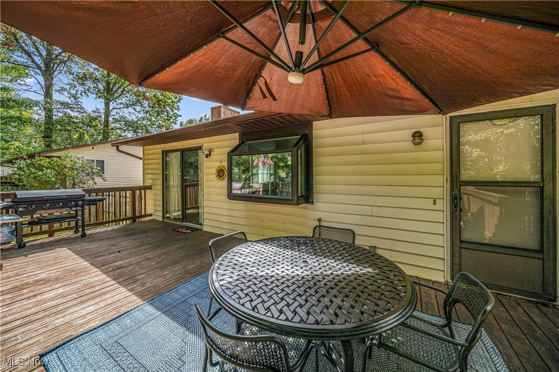 2959 Reeves Road Willoughby, OH 44094 - Photo 30 of 32 Wooden terrace featuring grilling area