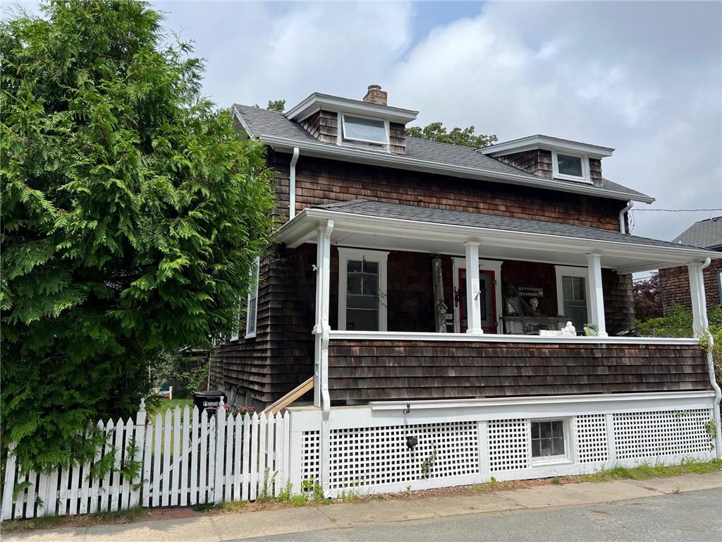 7 Maitland Court, Newport, RI 02840 Compass