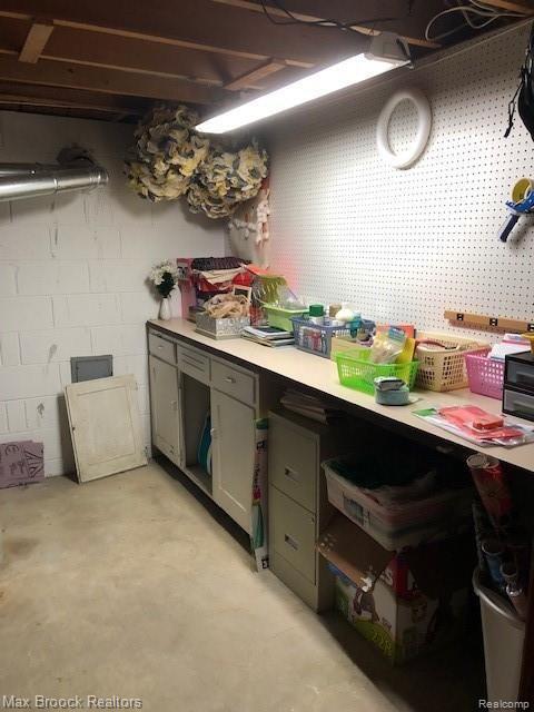 5422 Sturbridge Road Grand Blanc, MI 48439 - Photo 23 of 24 IMG_5590.jpg