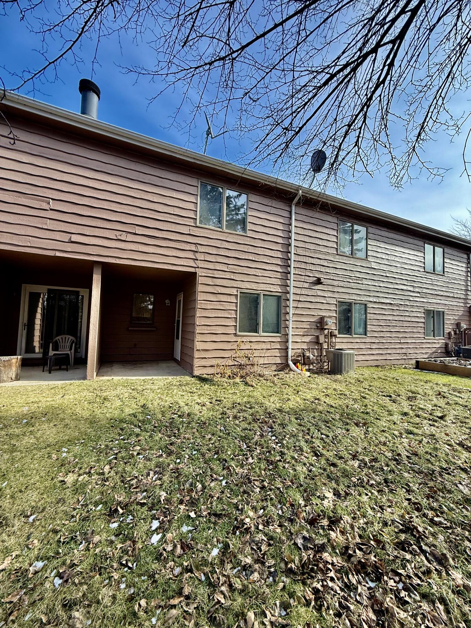 1962 Aspen Court Crown Point, IN 46307 - Photo 13 of 27 a front view of a house with a yard