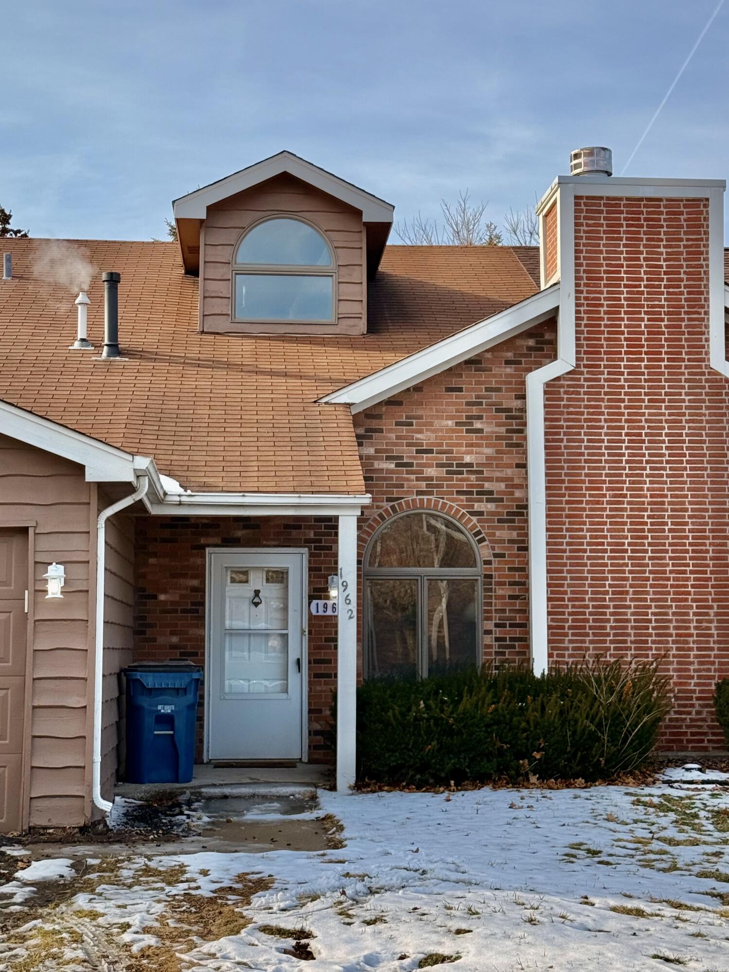 1962 Aspen Court Crown Point, IN 46307 - Photo 27 of 27 a front view of a house with garden