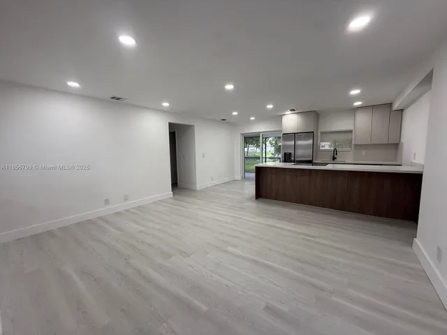 $3,100 | 5023 Southwest 93rd Avenue, Cooper City, FL 33328