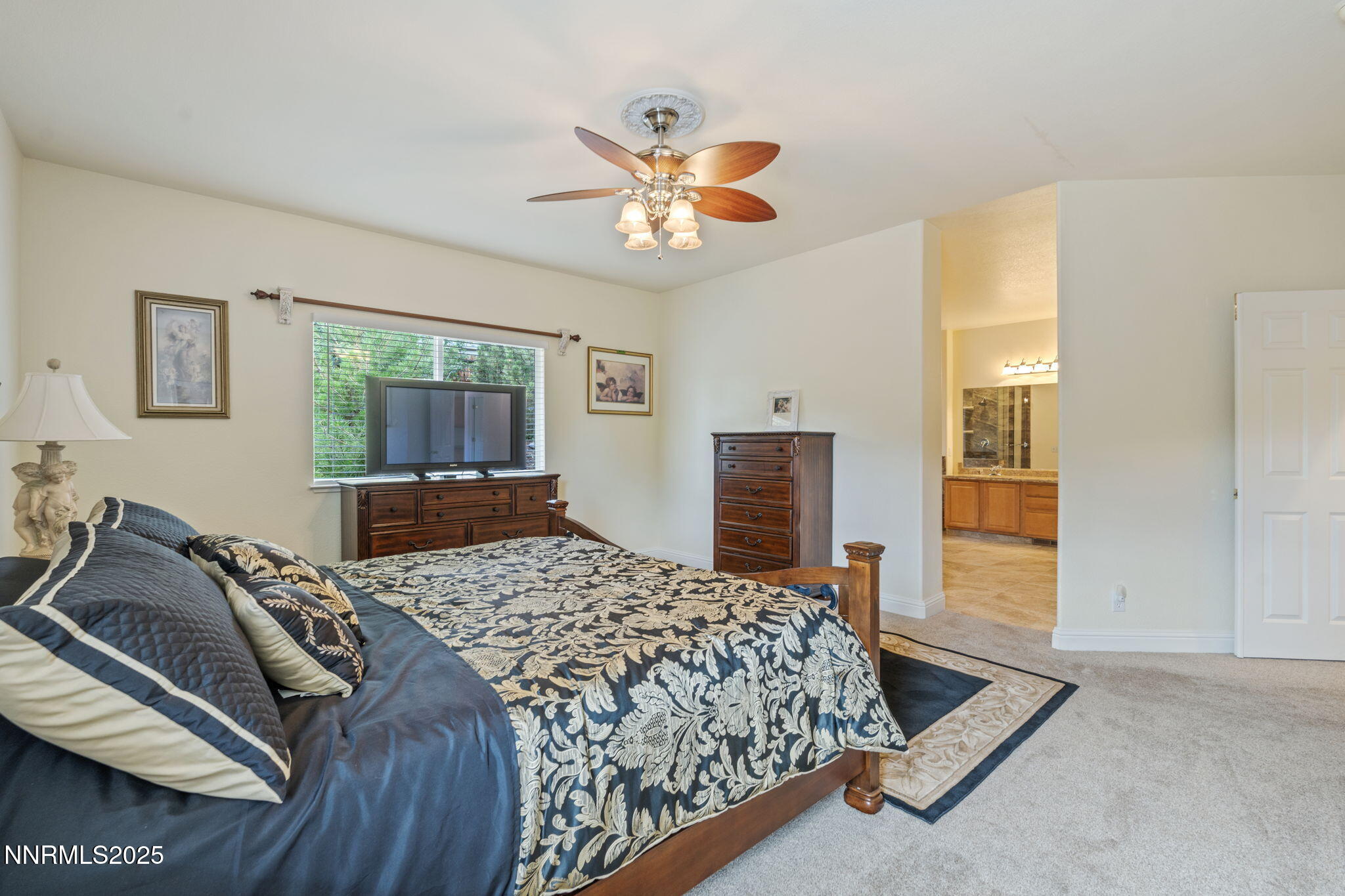 4017 Mt Jefferson Drive Reno, NV 89508 - Photo 32 of 45 33-web-or-mls-DSC03220