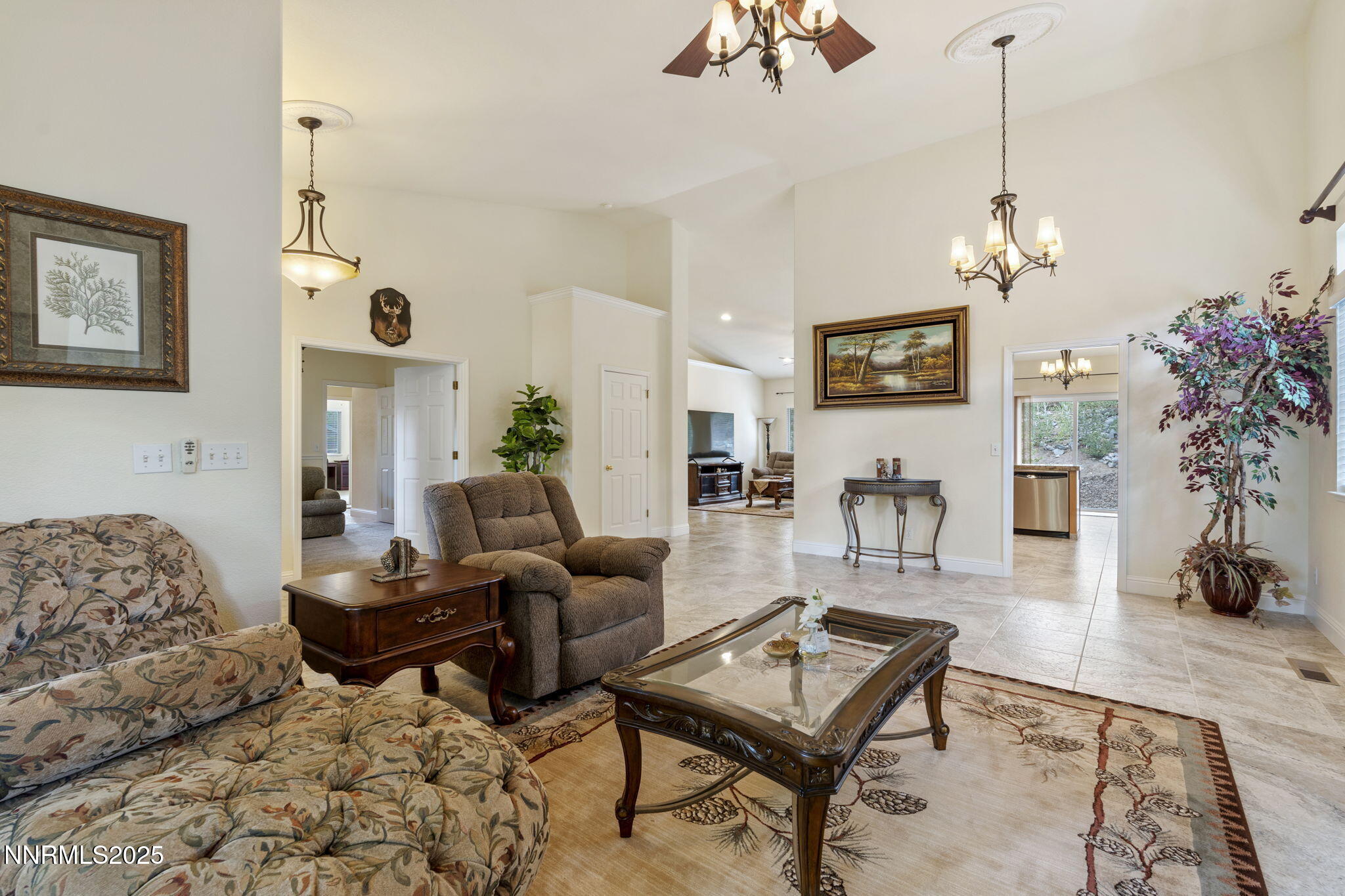 4017 Mt Jefferson Drive Reno, NV 89508 - Photo 9 of 45 10-web-or-mls-DSC03100