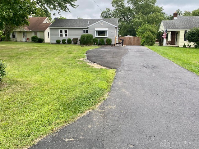246 Vale Road Springfield, OH 45504 - Photo 2 of 25