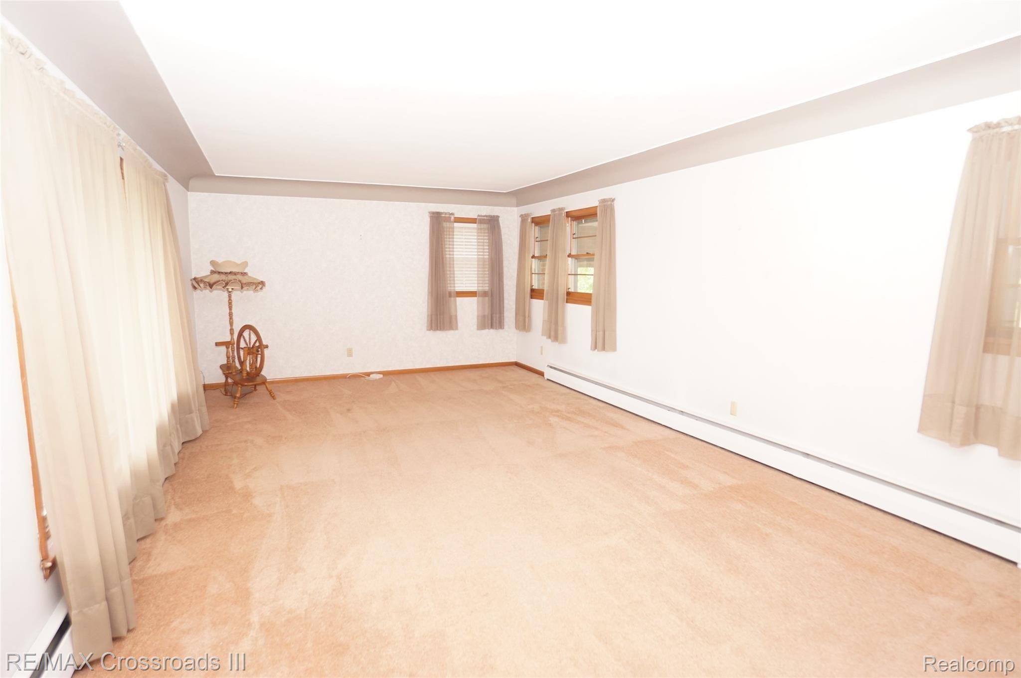 48024 Bemis Road Belleville, MI 48111 - Photo 15 of 34 DSC03851.JPG