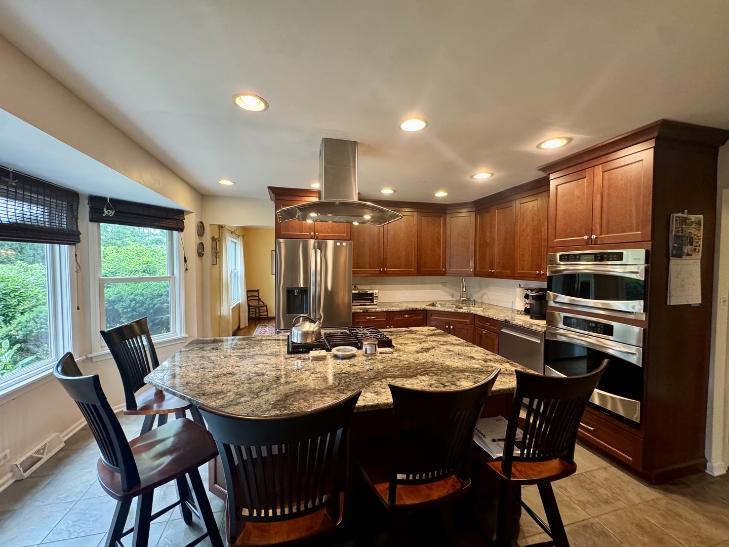 2736 Covert Road Glenview, IL 60025 - Photo 7 of 19 Gallery Image 7