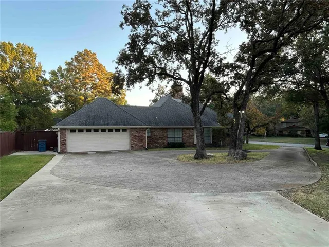 $474,500 | 1500 Bowie Circle, Corsicana, TX 75110
