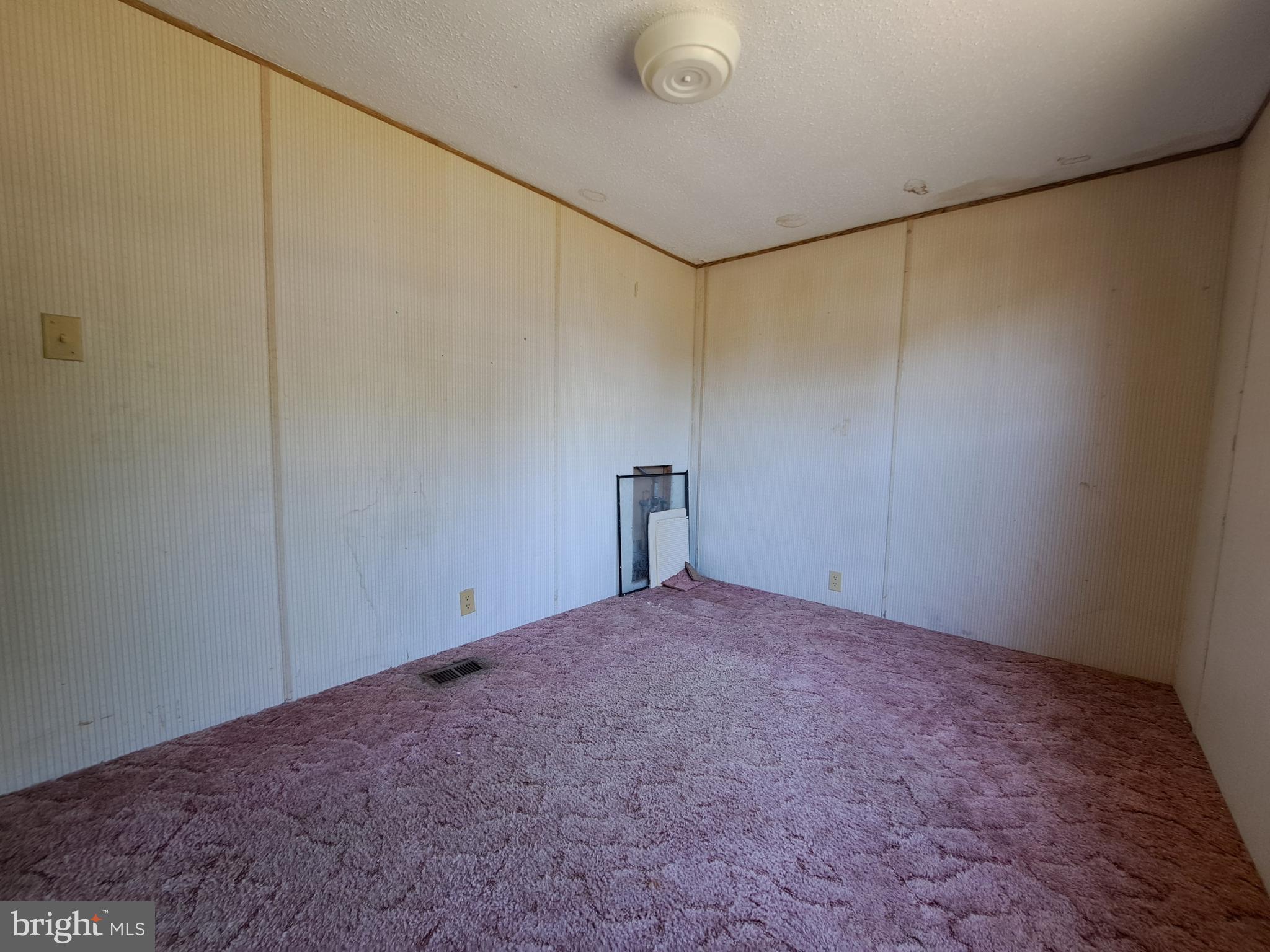 6706 Whiteley Road Hurlock, MD 21643 - Photo 24 of 44 Bedroom