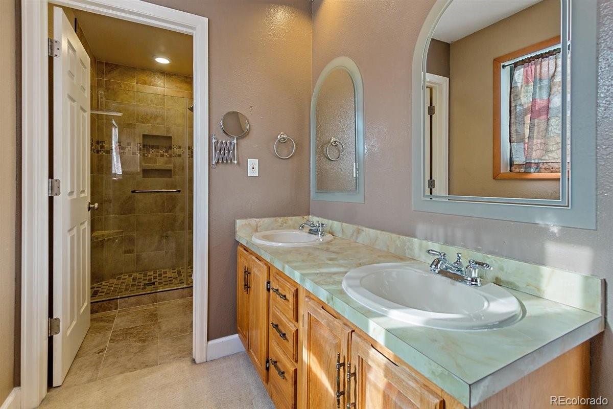 5644 Thunderhill Road Parker, CO 80134 - Photo 14 of 40