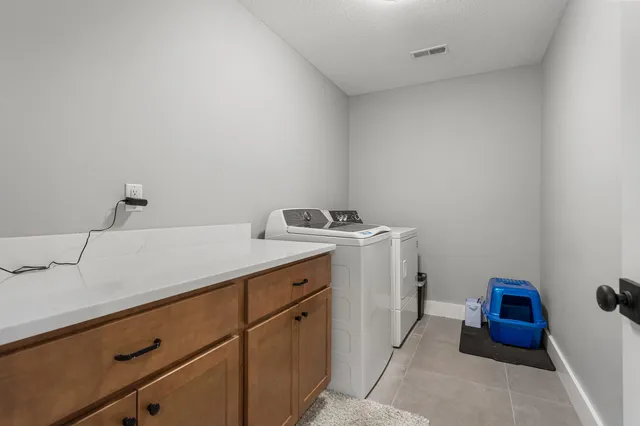 $414,900 | 103 Wildflower, Heyworth, IL 61745