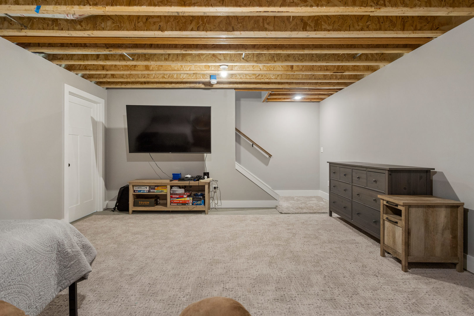 103 Wildflower Heyworth, IL 61745 - Photo 32 of 39 a living room with a flat screen tv and appliances