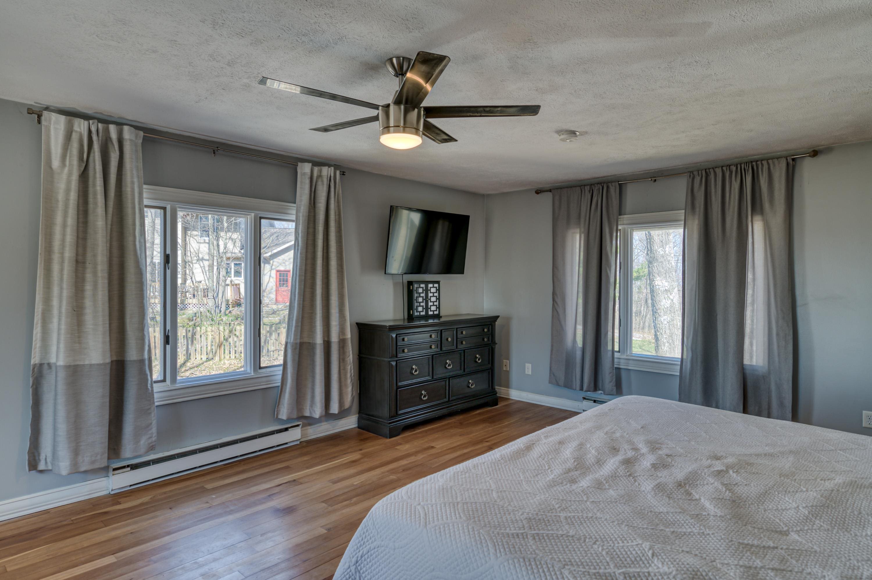 2885 Holiday Pines Road Traverse City, MI 49686 - Photo 18 of 56 1909940-19.JPG
