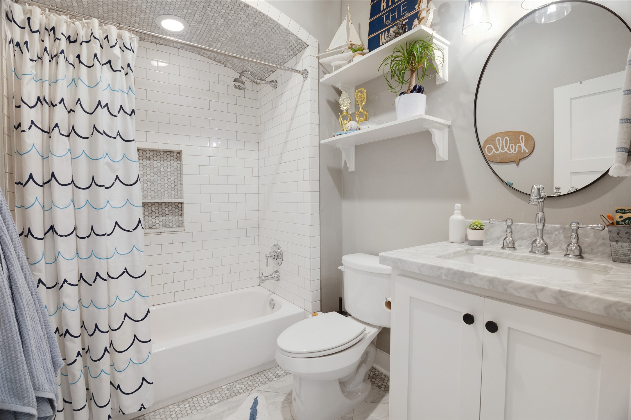 40499 Community Road Magnolia, TX 77354 - Photo 31 of 33 a bathroom with a sink toilet and shower