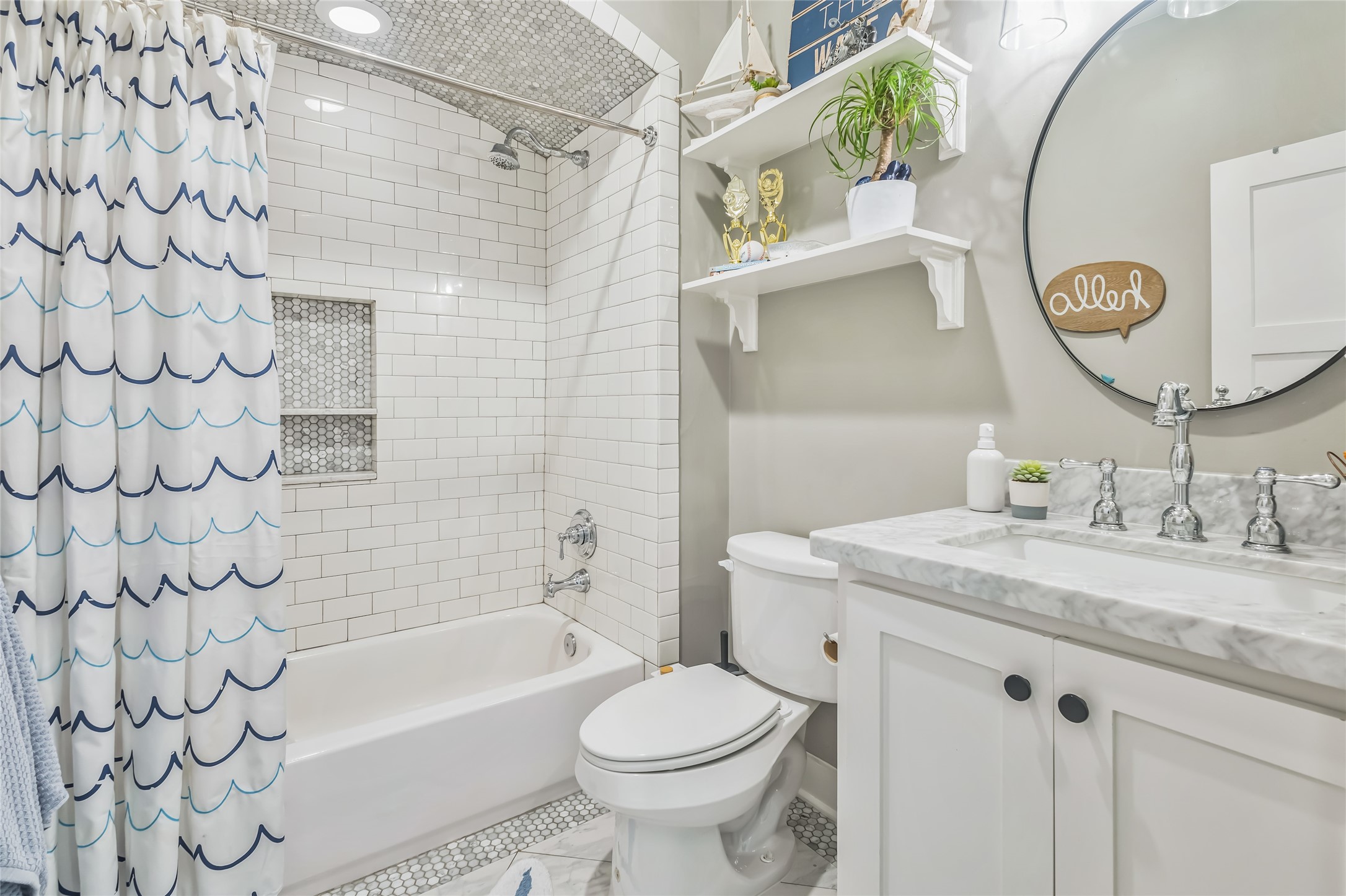 40499 Community Road Magnolia, TX 77354 - Photo 32 of 33 a bathroom with a sink toilet and shower