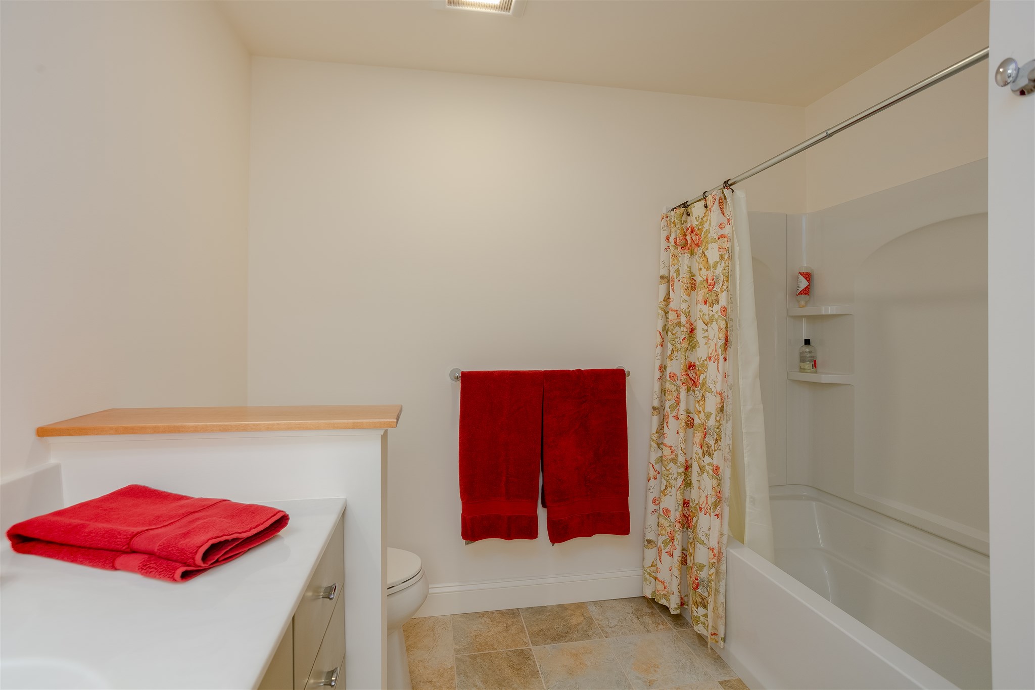 170 Allen Road East South Burlington, VT 05403 - Photo 22 of 38 Gallery Image 22