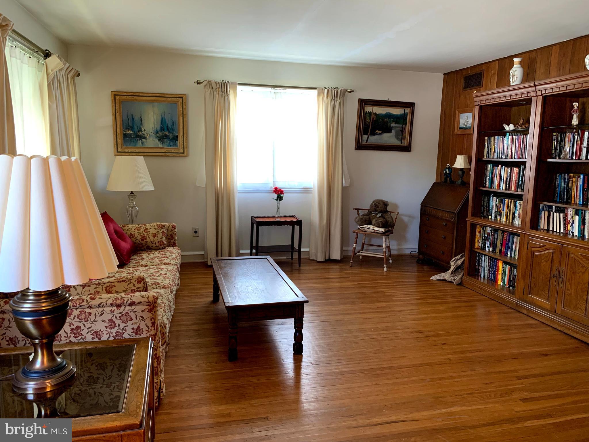 108 Pennsylvania Road Brooklawn, NJ 08030 - Photo 3 of 30