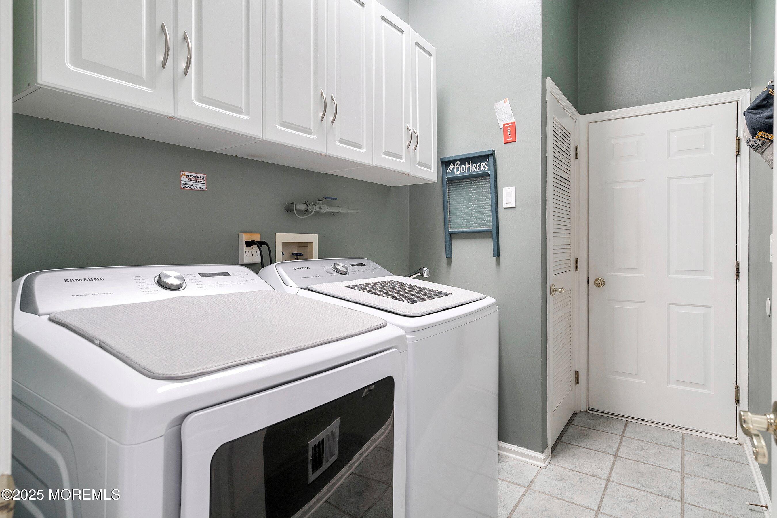 1518 Rabbit Run Manasquan, NJ 08736 - Photo 35 of 54 a utility room with dryer and washer