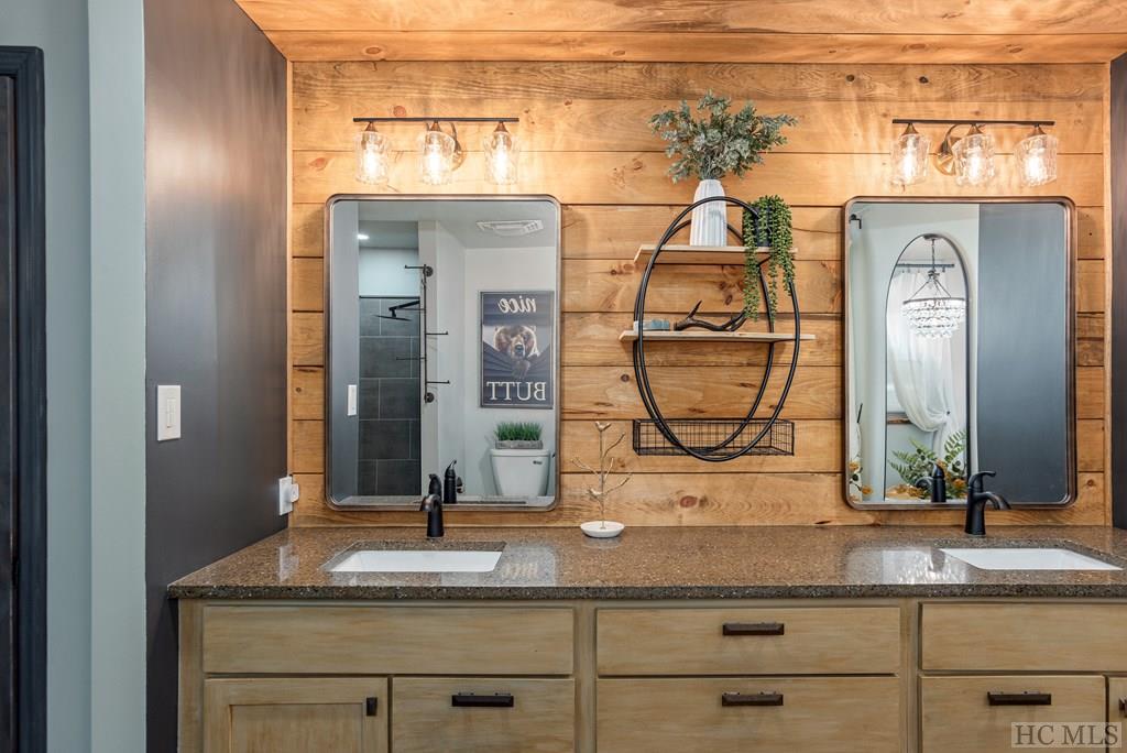 471 Deer Run Road Sapphire, NC 28774 - Photo 53 of 74 Gallery Image 53