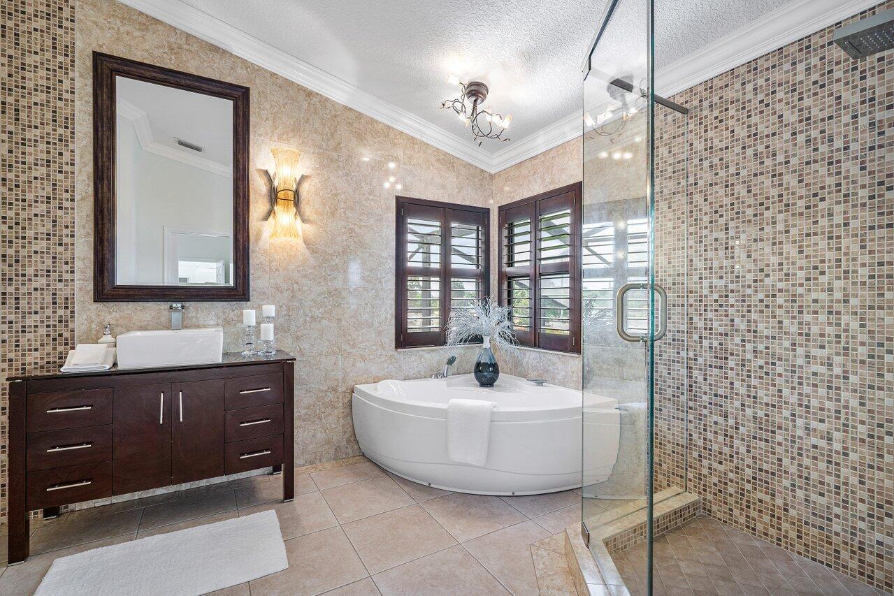 23228 L'Ermitage Circle Boca Raton, FL 33433 - Photo 27 of 36 Master Bath