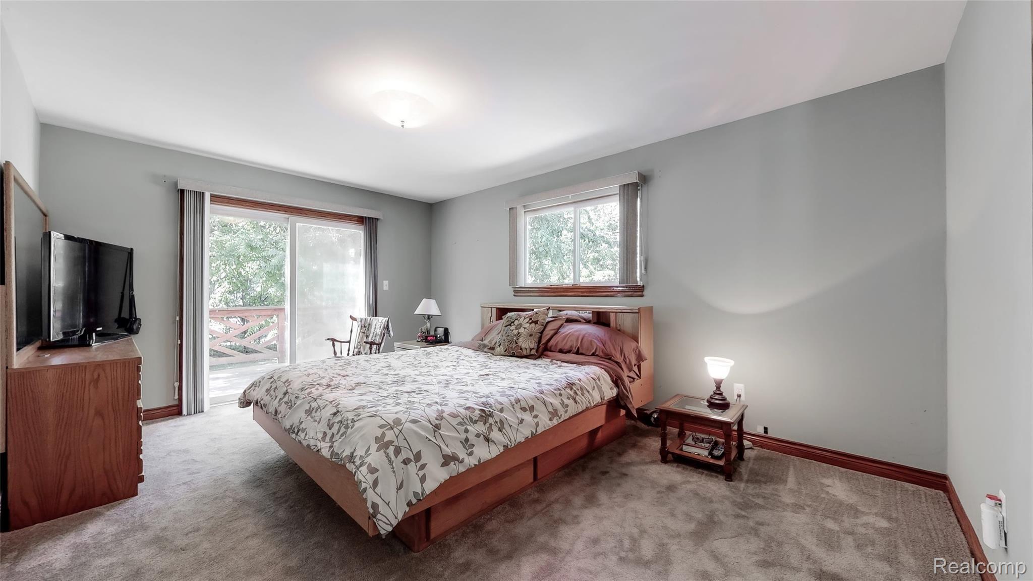 25432 Johns Road South Lyon, MI 48178 - Photo 14 of 27 Master Bedroom (2).jpg